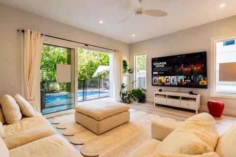 Two spacious living rooms give your group plenty of room to relax in comfort.