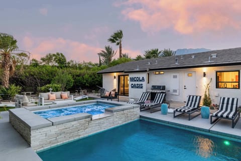 Backyard Jacuzzi, Cornhole, Hammock