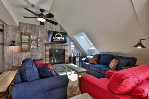 Deep seating makes the living room an easy place to unwind after a Killington day.