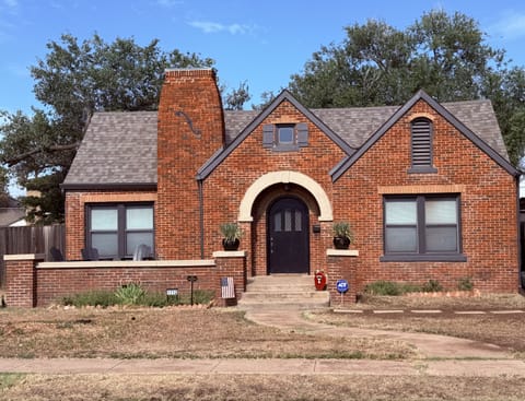 Texas Tudor Daytime