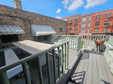 Private outdoor patio!