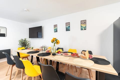 Cozy dining area—ideal for sharing a delicious meal