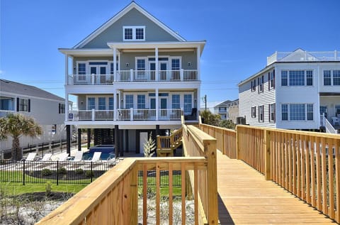 Ocean Front Beach House With Private Beach Access and Pool