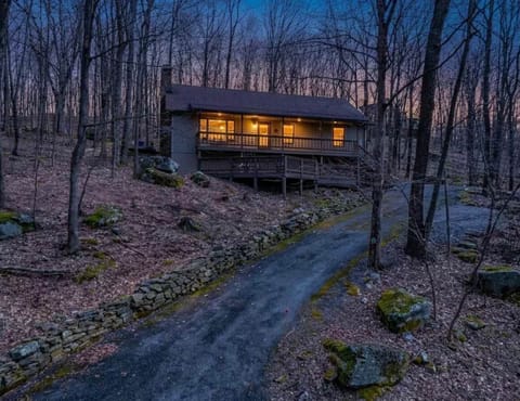 Surrounded by woods at a beautiful 4-season resort