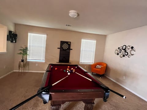 Unwind after a long shift in the dedicated game room with pool table and darts—perfect for friendly crew competition. A great bonus for construction teams, corporate travelers and extended work stays in Kyle, TX.