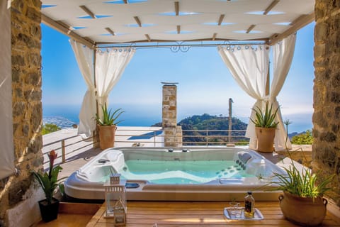 Jacuzzi