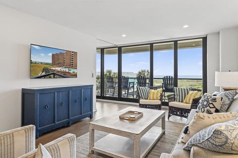Gulf-Front Living Room with Floor-to-Ceiling Views
