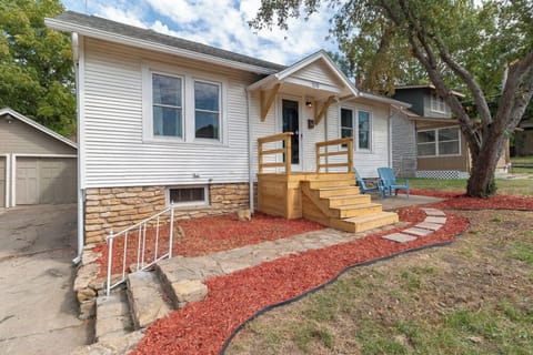 Welcome to your cozy home away from home in the heart of Topeka!