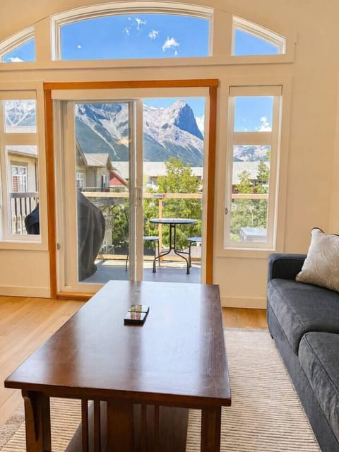 Beautiful view of Ha Ling right from the living room