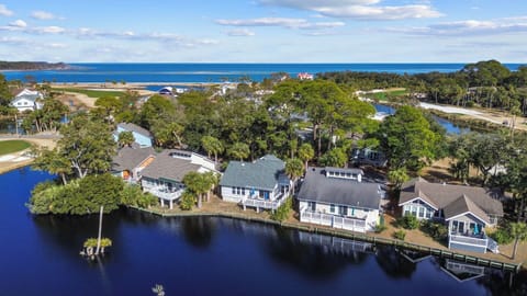 15 Fairway Club Drive 