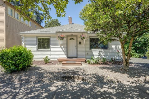 Corvallis Vacation Rental | 2BR | 1BA | 1,100 Sq Ft