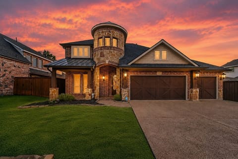Pull into your private driveway and settle into a home that welcomes you with warm Texas sunsets every evening