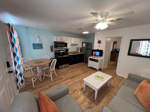 Kitchen/Living Room