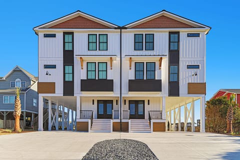 Sea Spray West | Front Exterior