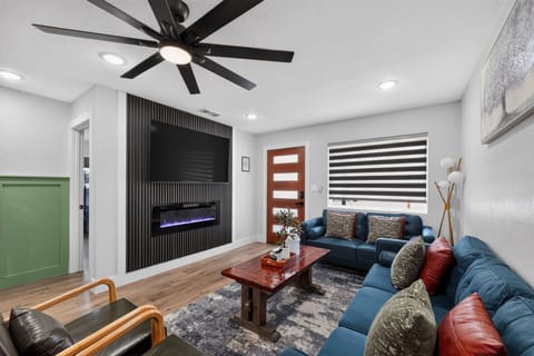 Architecture, Building, Furniture, Indoors, Living Room