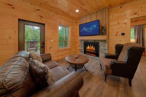 Private 3 Bedroom Cabin in Walden's Creek