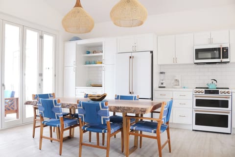 Bright and spacious eat in kitchen.