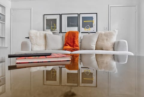 Living Room | Cozy Sofa | Modern Artwork