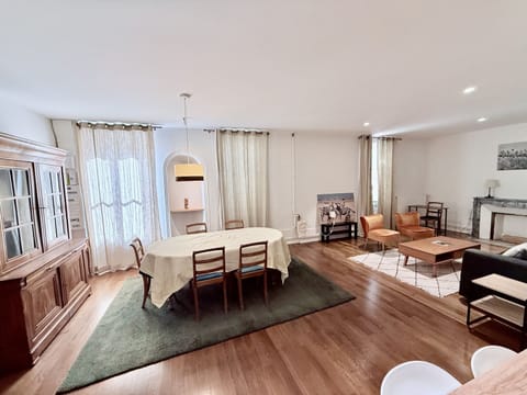 SALON03