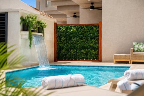 Tropical retreat starts here!