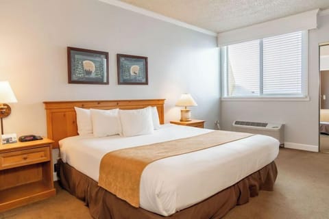 Bedroom. Interior and views may vary based on location and availability.