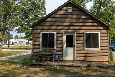 Cabin 1-8
