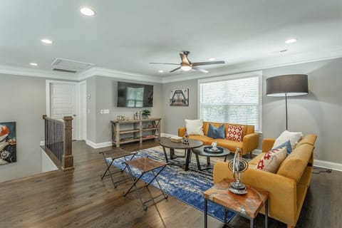 bonus lounge area