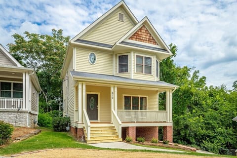 exterior - front of home