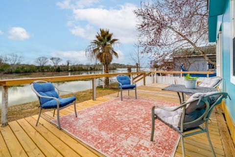 Deck | Seating Area | River View