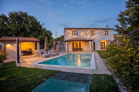 Private Pool