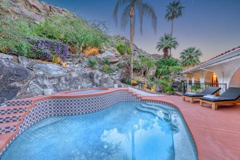 Ridge House -Twilight Pool and Spa