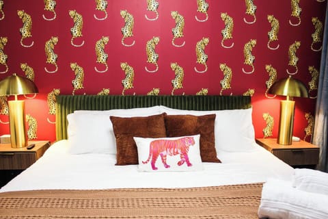Sweet dreams start with a full night of rest with plenty of space to rest on a king-size bed
