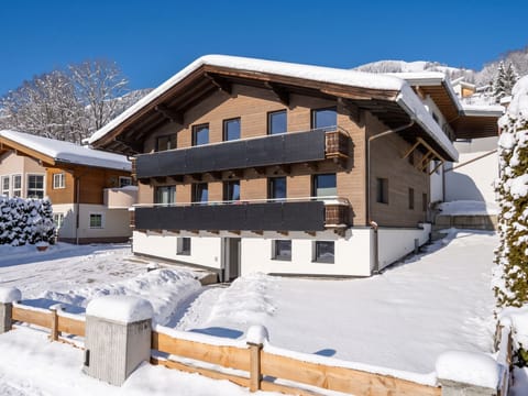 Holiday Home Exterior [winter]