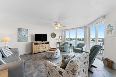 Welcome to SeaSpray Riverside 813!