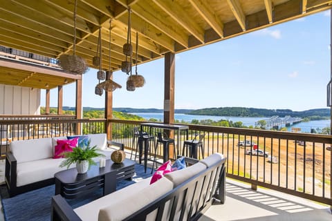Deck looking out at Lake and Bridge