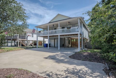 Exterior - Front / Extra Parking Area