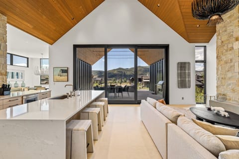 French Point Ridge, brand new custom build in Steamboat Springs with views!
