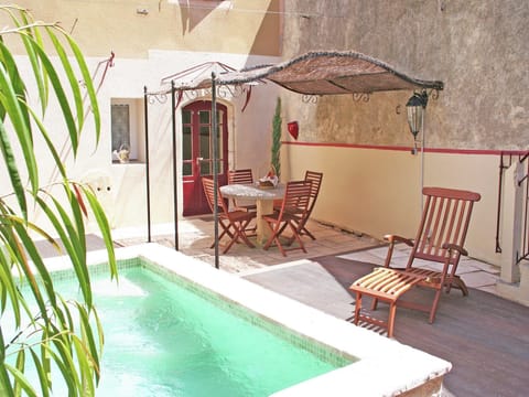 Holiday Home Swimming Pool