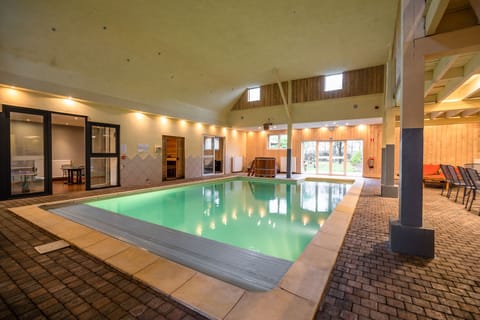 Holiday Home Swimming Pool