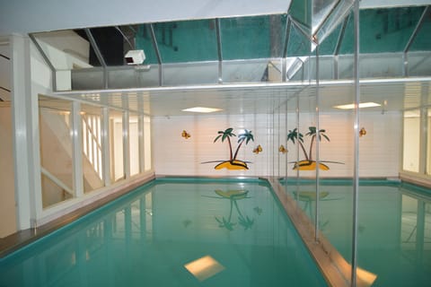 Holiday Home Swimming Pool
