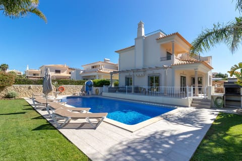 Holiday Home Swimming Pool