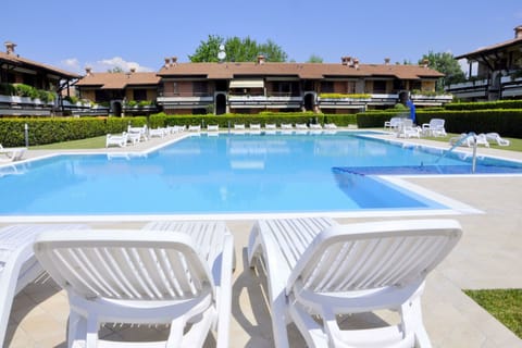 Holiday Home Swimming Pool