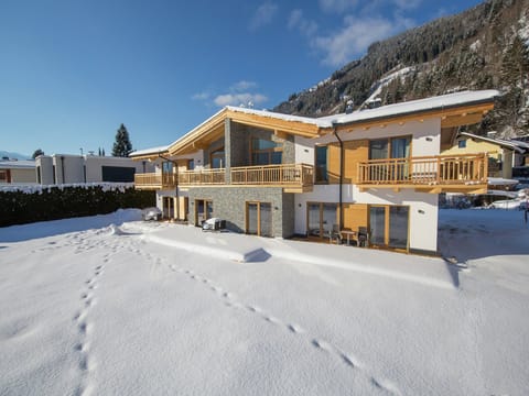 Holiday Home Exterior [winter]