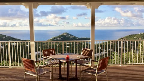 The view from the upper level dining room, looking onto the deck..and that view!