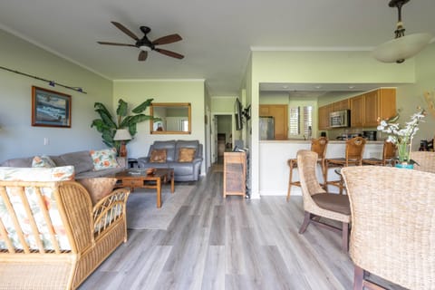 Living Dining and Kitchen (2)