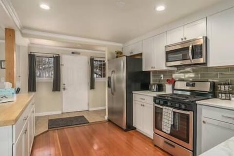 Fully equipped kitchen