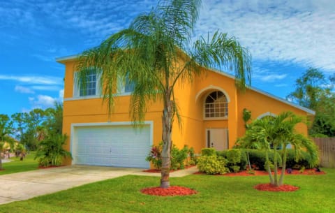 Adventure Villa - Safe & Private location & only Minutes to all the action
