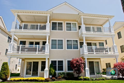 Front view of house.  Great beach block location.  Only 6 houses to the beach.