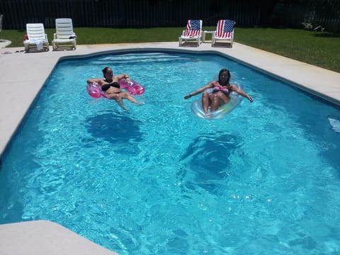 Enjoy the refreshing pool. Partially heated during the winter.
