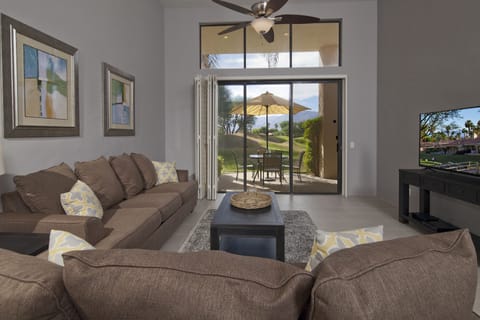 Living Room - Open floor plan.  55" flat screen. 